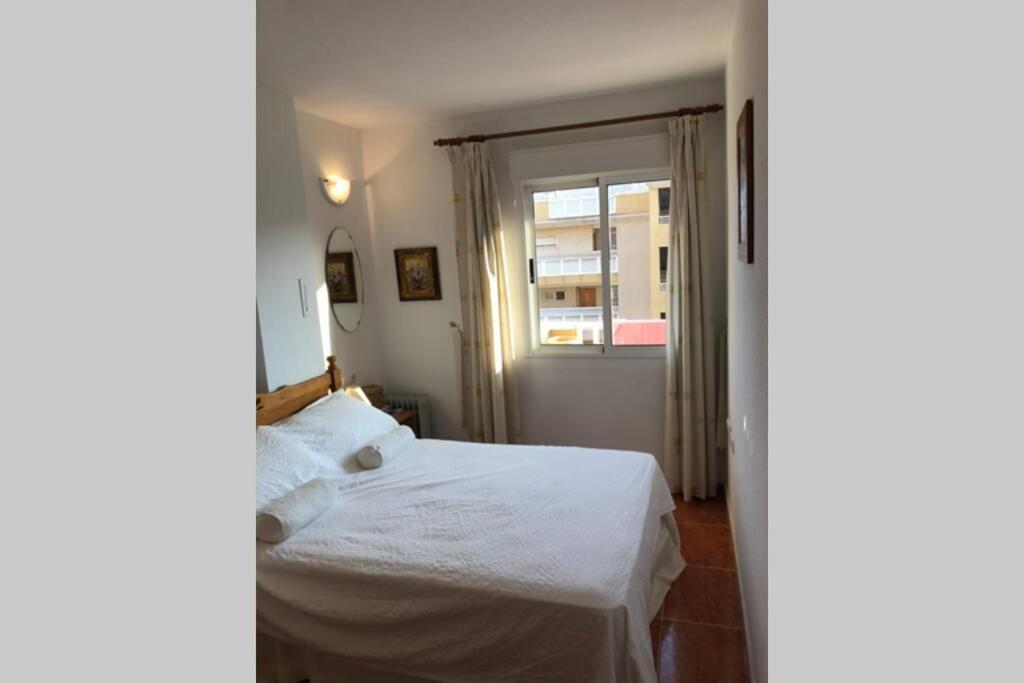 The Beach Apartment - Sea Views パロス岬 エクステリア 写真